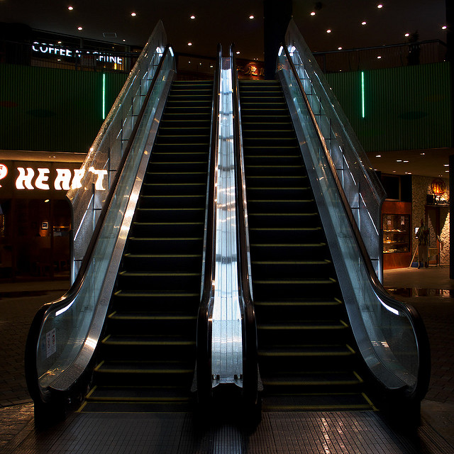 An escalator next to an escalator demonstrates 