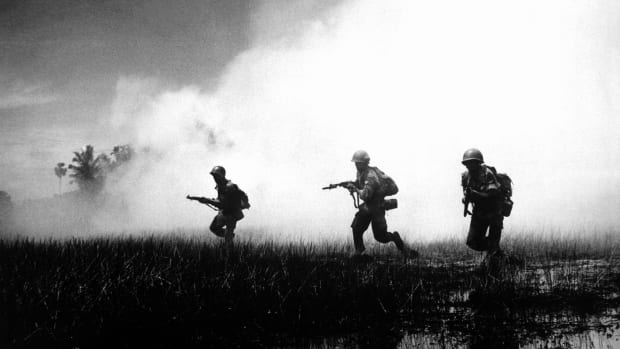 vietnamese-armys-crack-troops-in-action